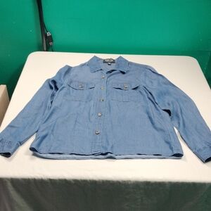 C'Est Toi Women's Button-Up Shirt Size Medium